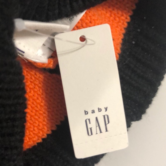GAP Baby Bat Beanie - Picture 4 of 4